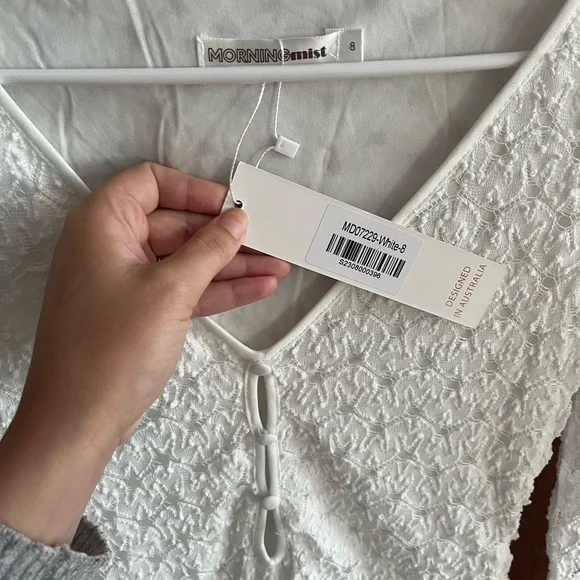 Elegant White Lace Maxi Dress - Picture 4 of 8